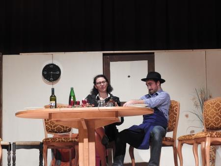 Novoustanovljena razkriška gledališka skupina Vužgeci s svojo premierno predstavo navdušila občinstvo 5